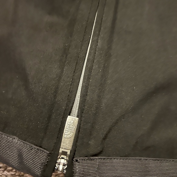 Northface Waterproof, Insulated Ski Pants/ Snow Bibs Womens - Picture 11 of 13